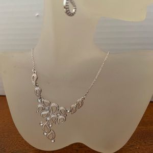 Avon silver-tone earring and necklace set